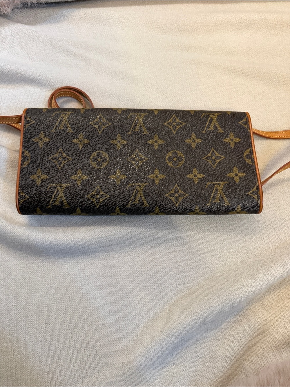 PRISTINE Louis Vuitton Brown Monogram Pochette Twin GM Vintage - Picture 3 of 16
